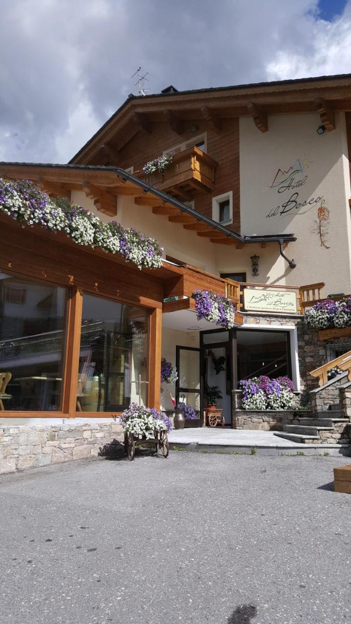 Hotel Del Bosco Лівіньо Екстер'єр фото